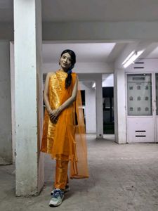 Trendy Kurta Pant And Dupatta (Worn Once)