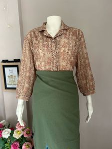 Vintage Floral Print Button-Up Blouse