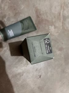 Isntree Mugwort Calming Clay Mask (100ml) – Barely