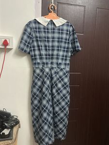 Chic Plaid Button-Detail Midi Dress
