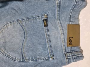 Trendy Men's Lee Jeans