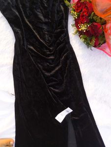 🥀Gorgeous Black Velvet Maxi Dress🥀