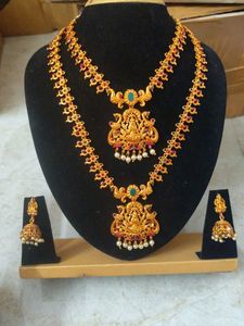 Stunning Gold Plated Necklace Set