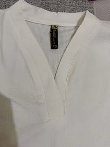 White V-Neck Long Sleeve Relaxed Fit Top