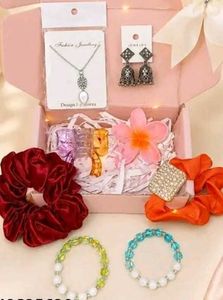 Fashion Jewellery Gift Set with Scrunchies