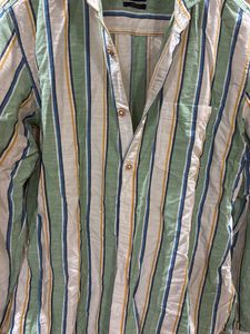 Pantaloon Men's Striped Button-Down Shirt