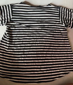Striped bell sheeves top