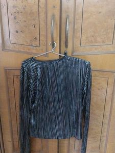JAZZY TRENDY CROP TOP- Vero Moda