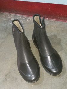 Boot Leatherite @699