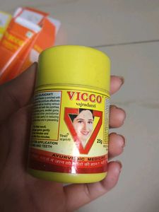 Vicco Turmeric WSO Skin Glow Cream