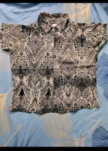 Patterned Short Sleeve Top