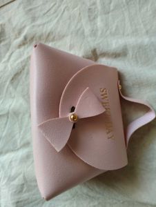 Small Cute Clutches for baby girl (1Pc)