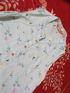 Floral Sleeveless Kurti