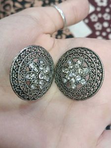 Vintage Floral Stud Earrings