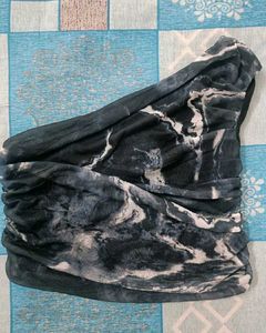 Chic One-Shoulder Marble Top