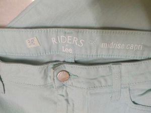 Imported Riders by Lee Midrise Capri