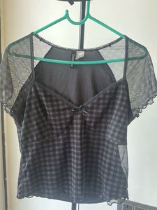 H M  dividend Mesh Overlay Plaid Top