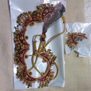 Gold &amp; Green Kundan Necklace Set