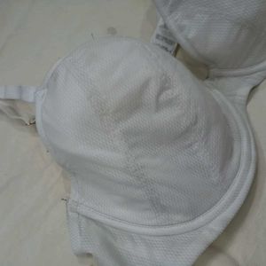 White🥰 36E Textured Bra