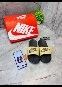 Nike Flip Flop