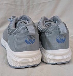 Men's Grey Sport Shoes Size 9🌟
