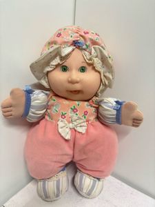 Vintage 1995 cabbage patch plush toy