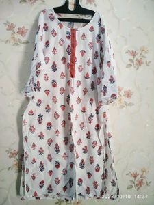 Karigari White And Pink Flower Kurta