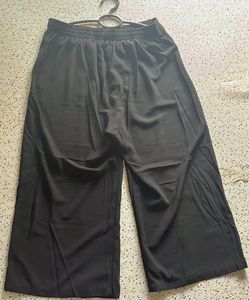 Stylish Black Wide-Leg Pants