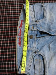Light Wash Straight Leg Jeans