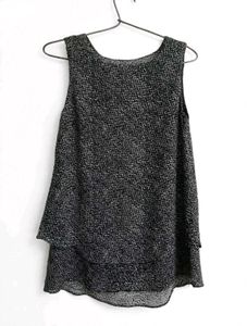 Chic Sleeveless Textured Top