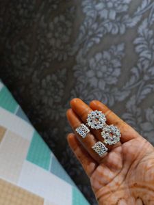 Sparkling Silver Stud Earring Set