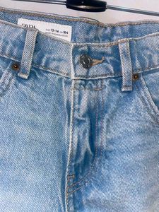 zara | Light Wash Distressed Denim Shorts