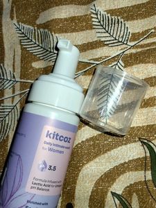 Kitcoz Daily Intimate Wash for Women