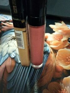 Combo Lipstick And Concealer