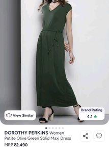 Elegant Green Maxi Dress with Lace Detail