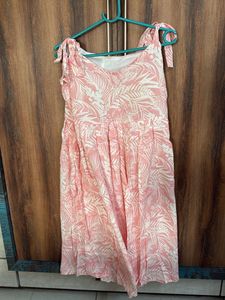 pretty pink dress.. its Unused