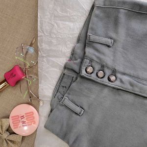 New Super High Rise Button Jeans