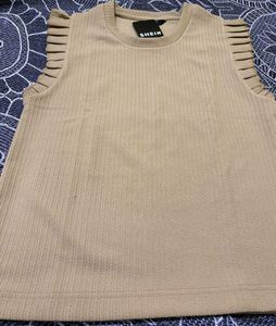 Ribbed Knit Ruffle-Trim V-Neck Top - Neutral Beige