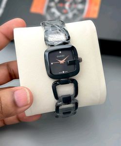 Gucci1st Ladies watch premium quality at sale