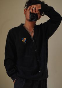 Uniqlo Vintage Knit Cardigan - Unique Design