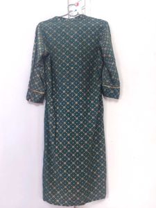 Stylish Green Printed Kurta Set