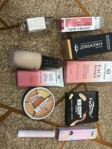 Makeup Collection with storage - Foundation, Co