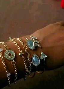 combo pack of 6 eye catching bracelets
