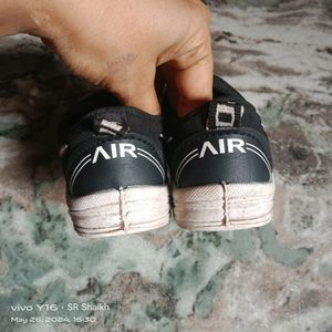 Black 'Air' Slip-On Sneakers - Youth Size