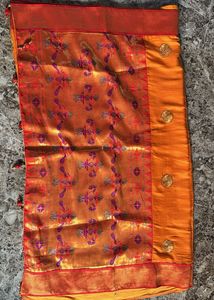 “Rajwada Rang – The Royal Paithani Elegance”
