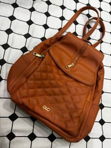 Glo(Globus) Stylish Quilted Backpack