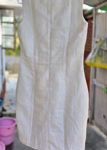 Elegant Sleeveless Shift Dress