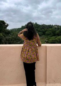 YELLOW SHORT TOP / KURTI