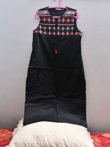 Elegant Embroidered Black Kurta