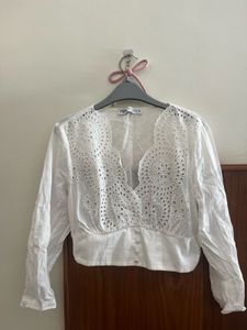 Chic White Broderie Anglaise V-Neck Top